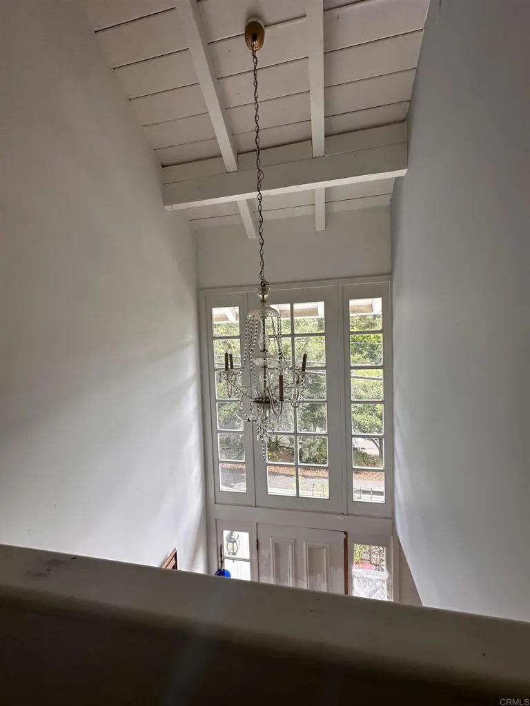 507 W Rustic Rd Santa Monica, CA 90402