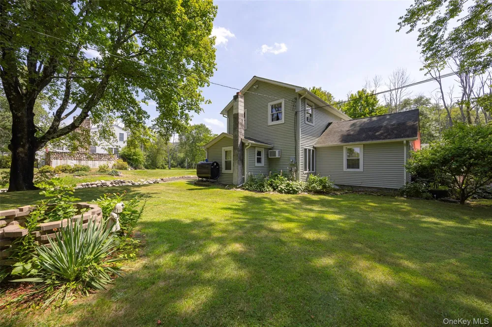 106 Skidmore Road Lagrangeville, NY 12540
