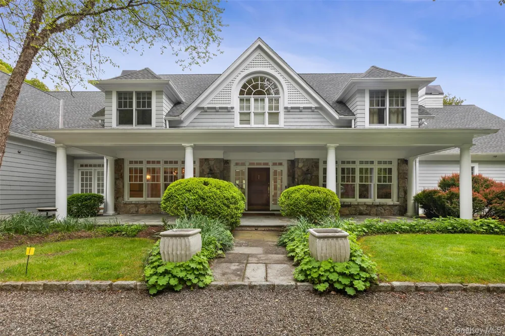 127 Boutonville Road Pound Ridge, NY 10576