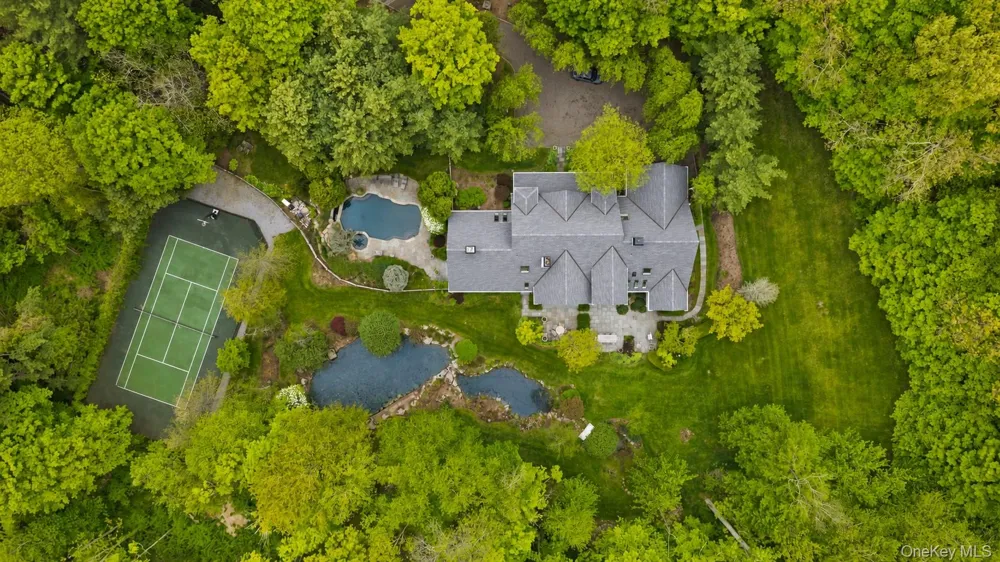 127 Boutonville Road Pound Ridge, NY 10576
