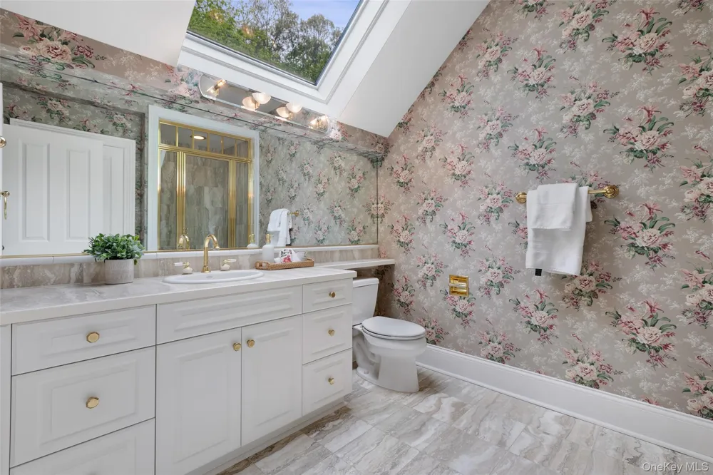 127 Boutonville Road Pound Ridge, NY 10576