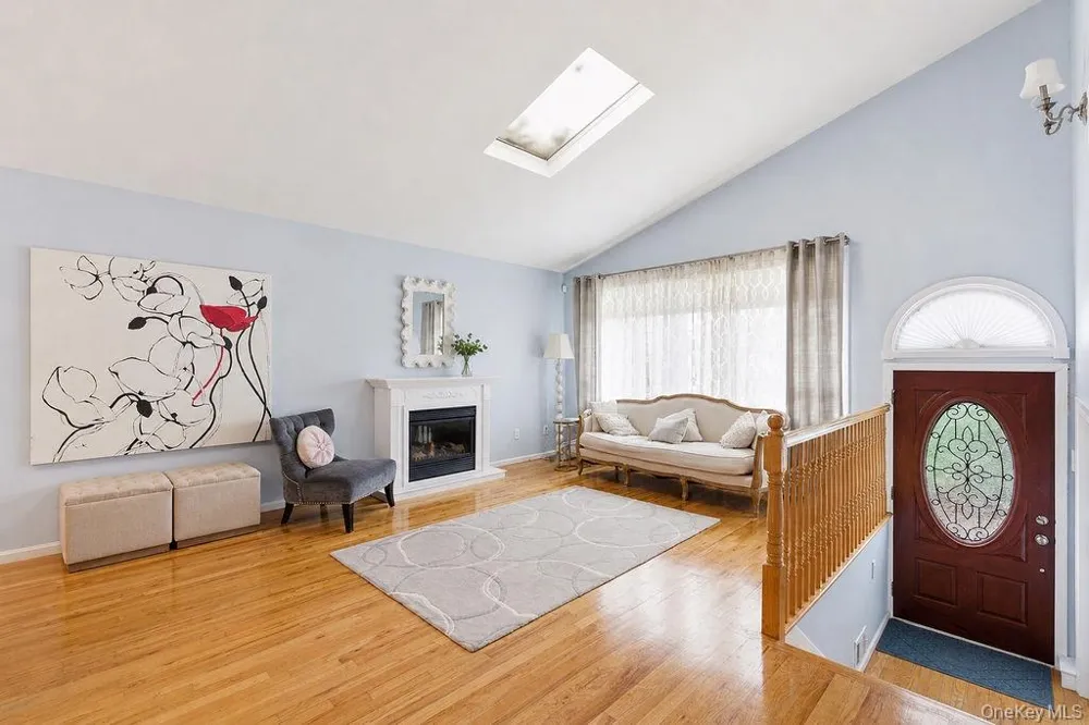 159-27 90th Street Howard Beach, NY 11414