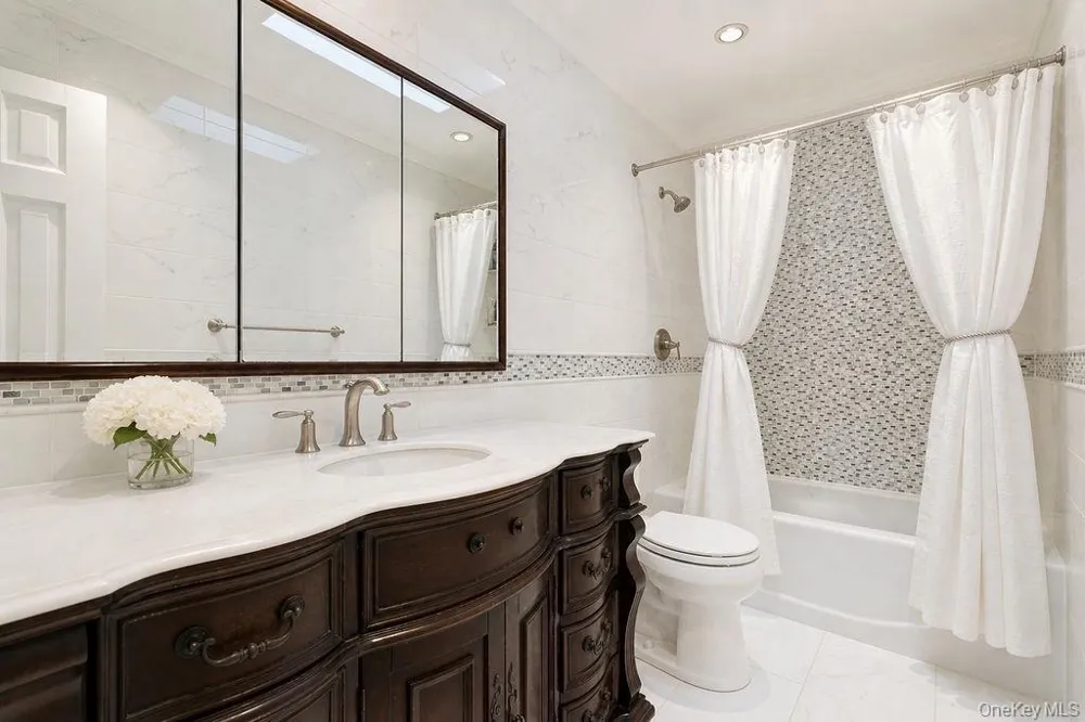 159-27 90th Street Howard Beach, NY 11414