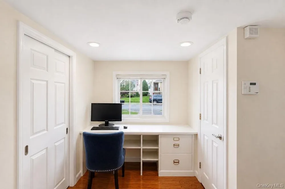 159-27 90th Street Howard Beach, NY 11414