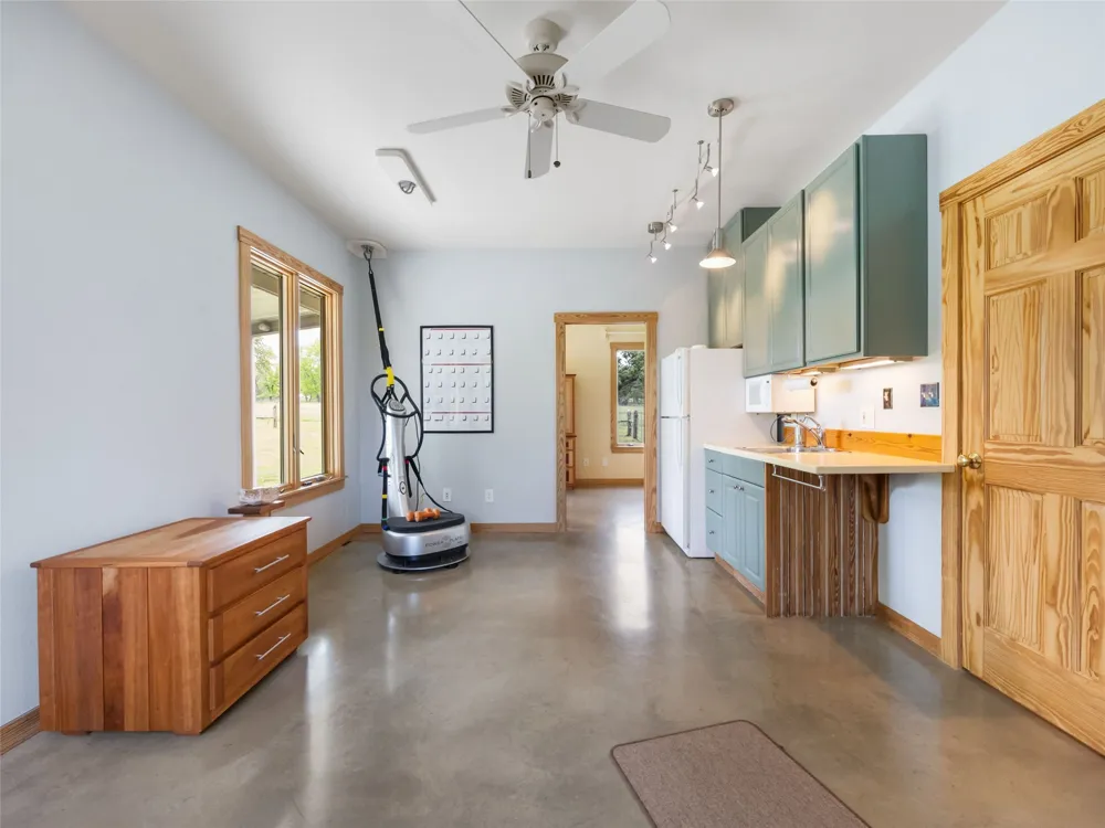 1163 Big Bend Lane Fredericksburg, TX 76824