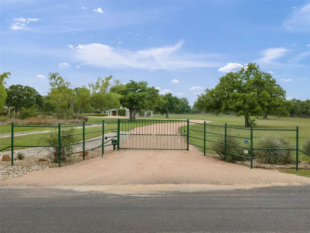 1163 Big Bend Lane Fredericksburg, TX 76824
