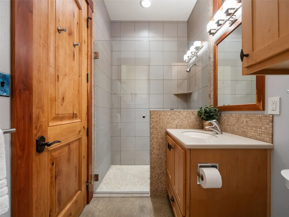 1163 Big Bend Lane Fredericksburg, TX 76824