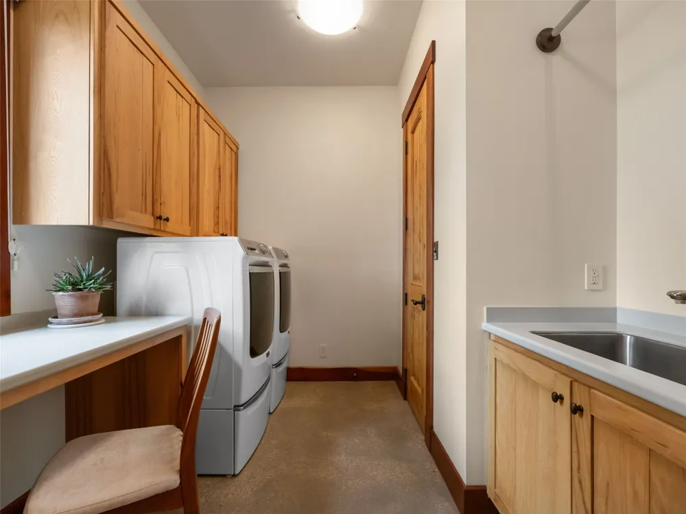 1163 Big Bend Lane Fredericksburg, TX 76824