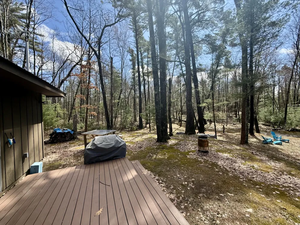 4047 E Creek Wood Drive Cherry Valley Township, MI 49623