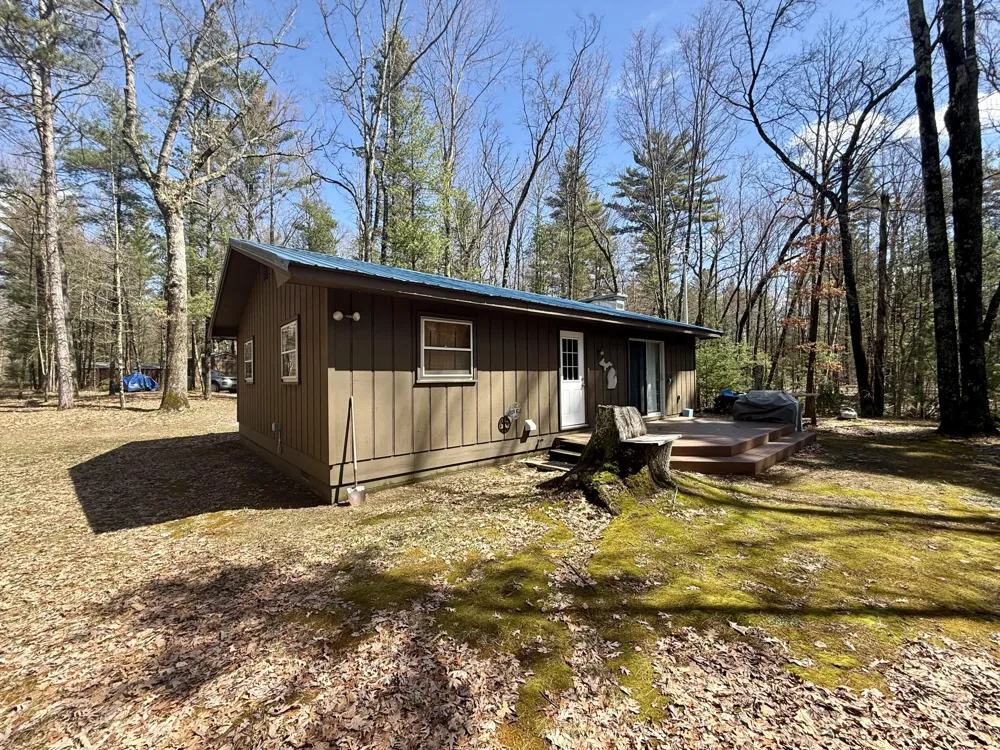 4047 E Creek Wood Drive Cherry Valley Township, MI 49623