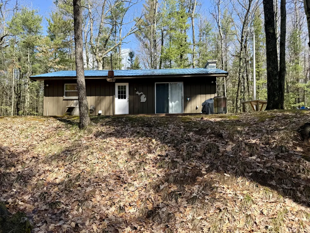4047 E Creek Wood Drive Cherry Valley Township, MI 49623