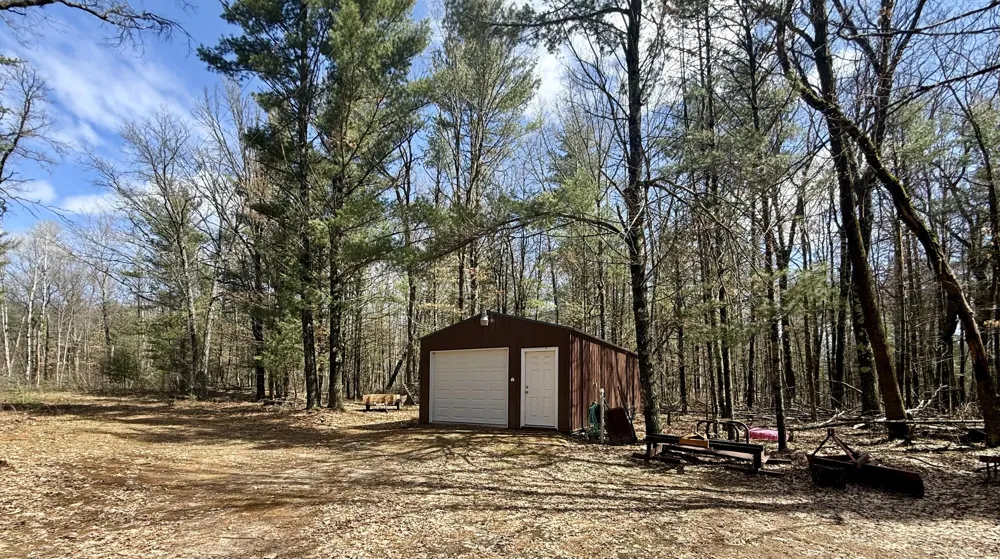 4047 E Creek Wood Drive Cherry Valley Township, MI 49623