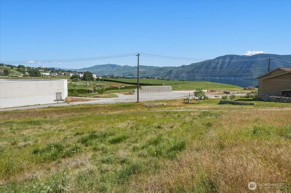 76 Firenza Lane Manson, WA 98831