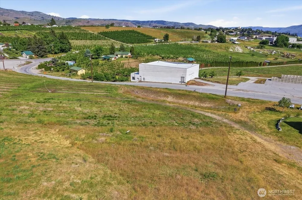 76 Firenza Lane Manson, WA 98831