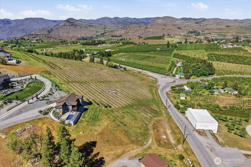 76 Firenza Lane Manson, WA 98831