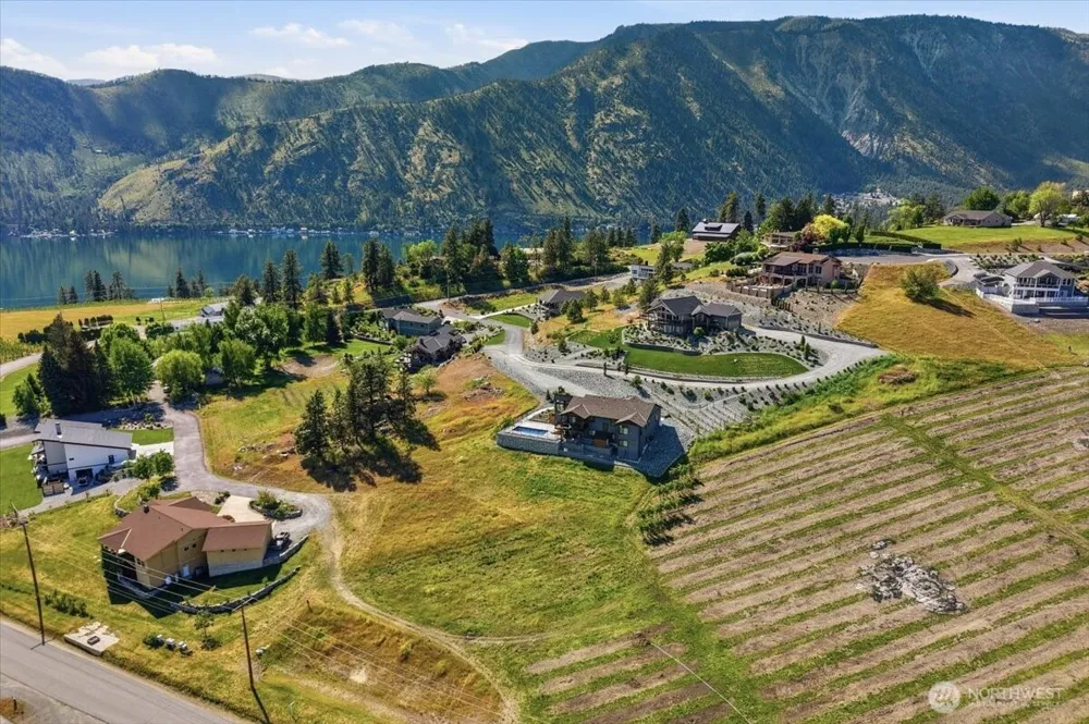 76 Firenza Lane Manson, WA 98831