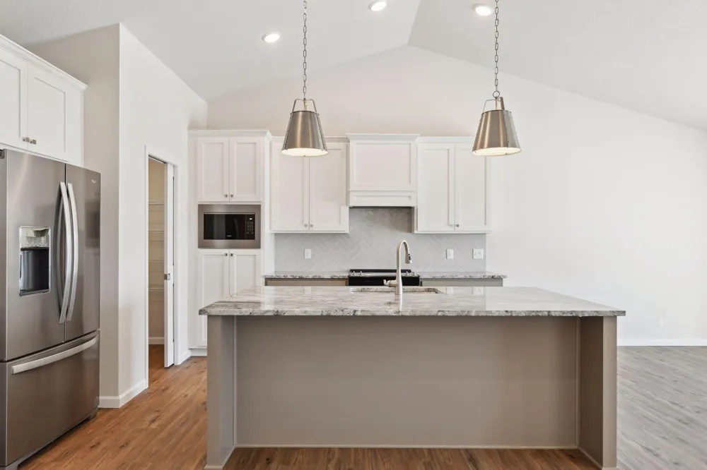 1401 Mallard Lane Belle Plaine, MN 56011