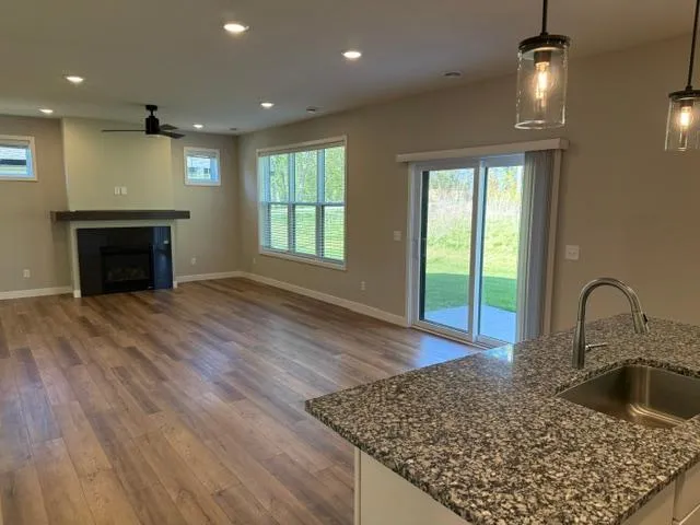 10554 Robinwood Road Chaska, MN 55318