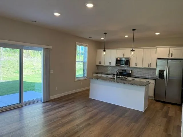 10554 Robinwood Road Chaska, MN 55318