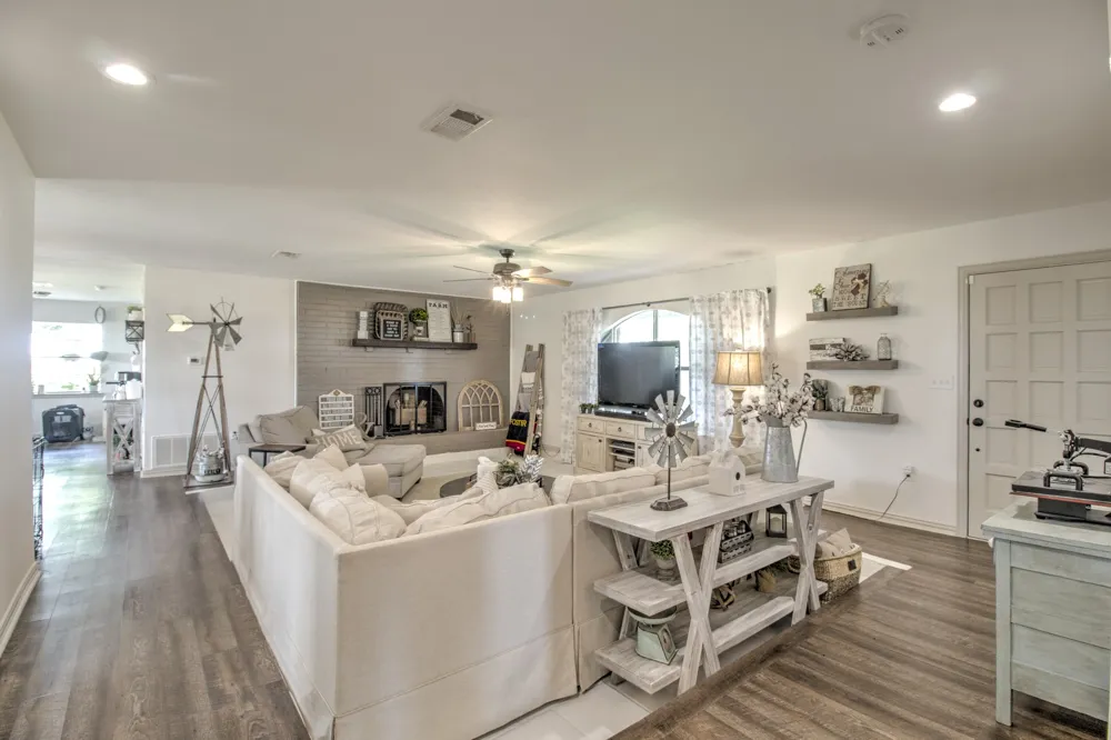 3781 Fm 151 Whitewright, TX 75491