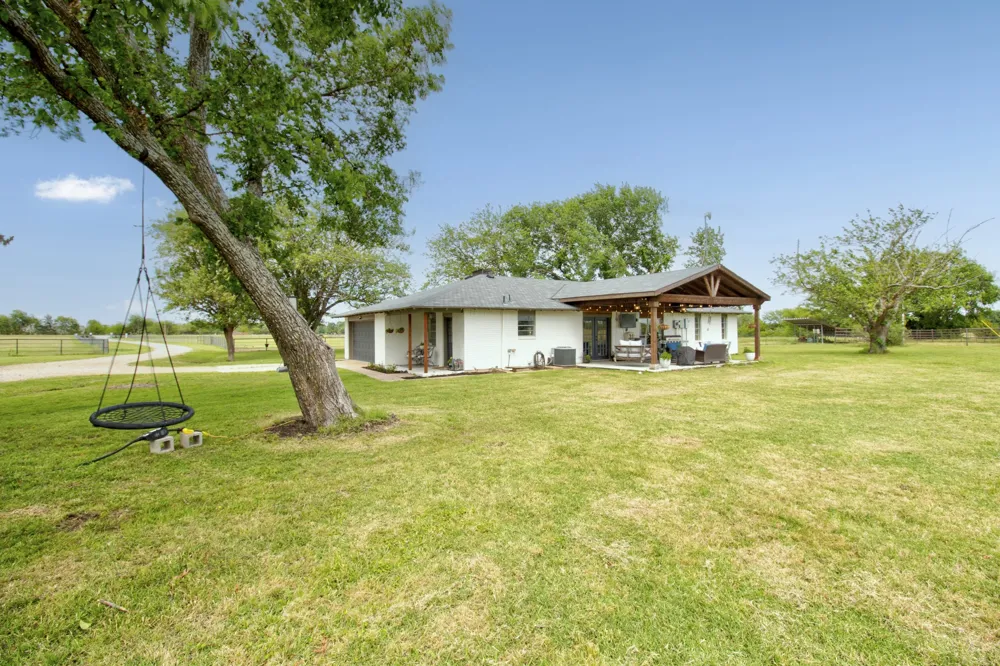 3781 Fm 151 Whitewright, TX 75491