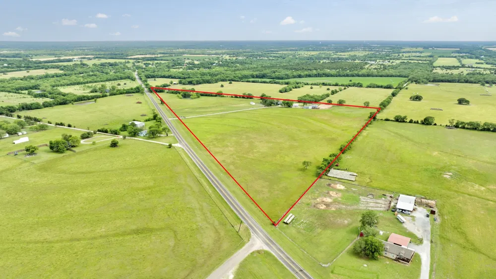 3781 Fm 151 Whitewright, TX 75491