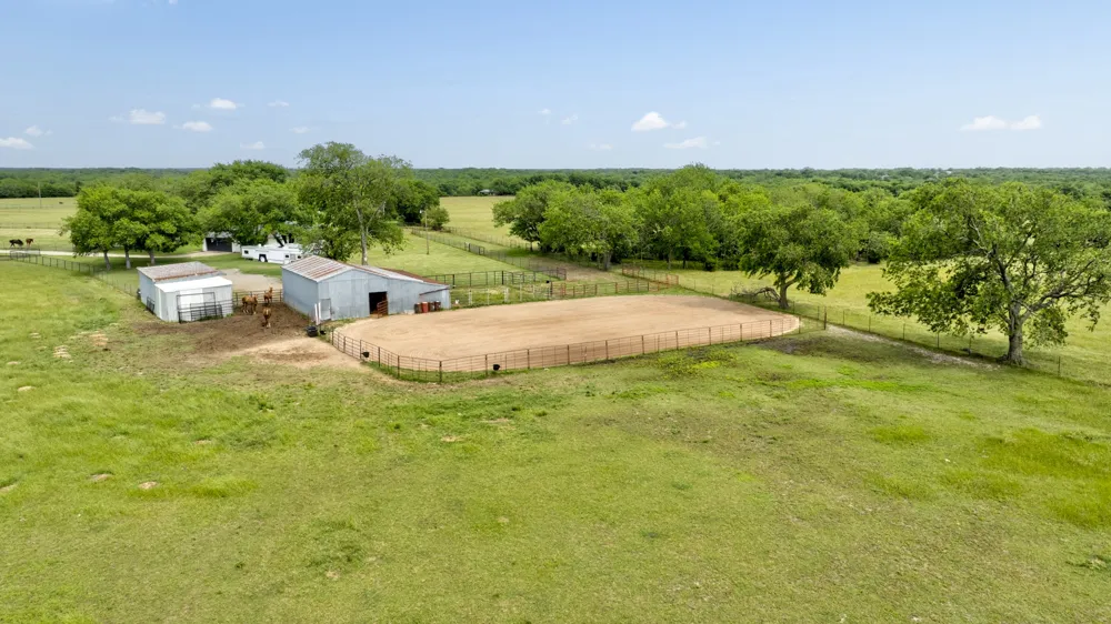 3781 Fm 151 Whitewright, TX 75491
