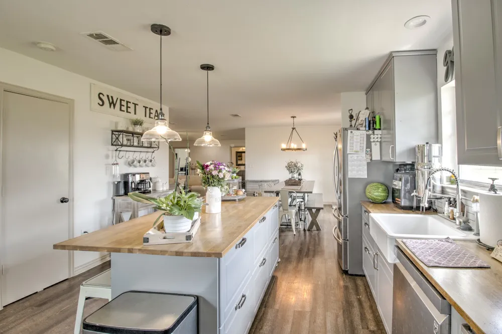 3781 Fm 151 Whitewright, TX 75491