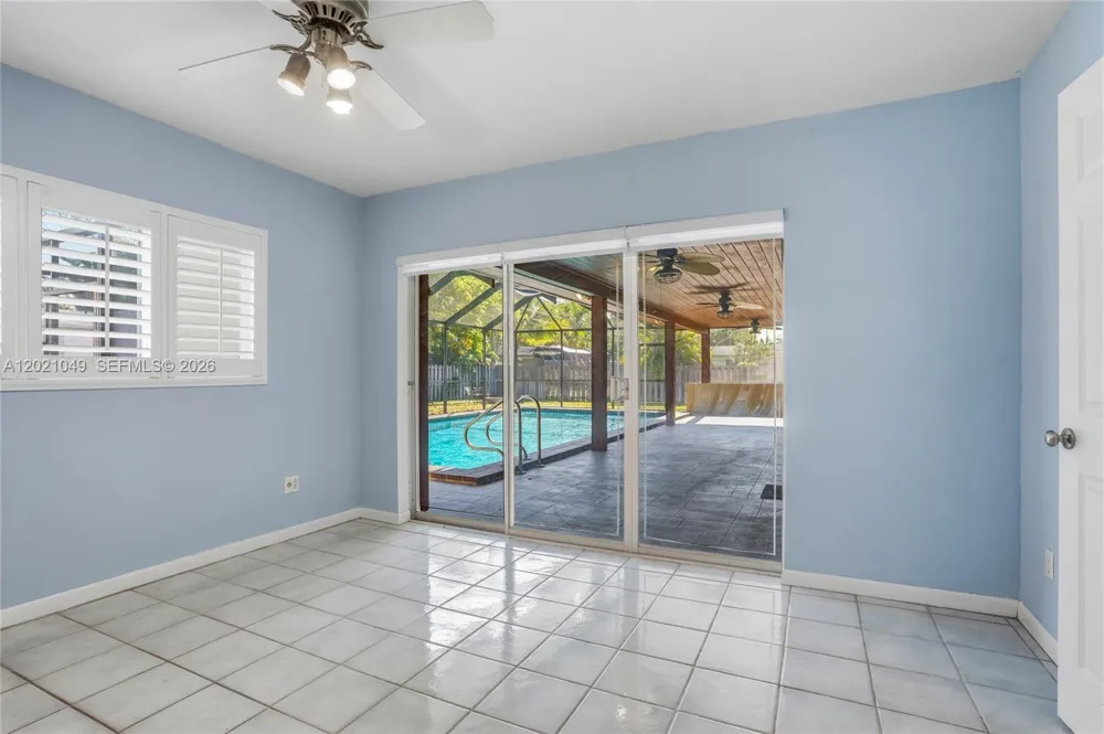 8495 SW 160th St Palmetto Bay, FL 33157