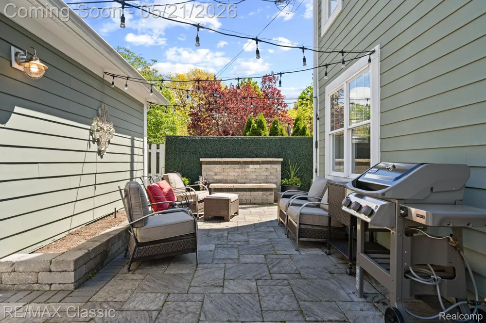 450 Fairbrook Street Northville City, MI 48167