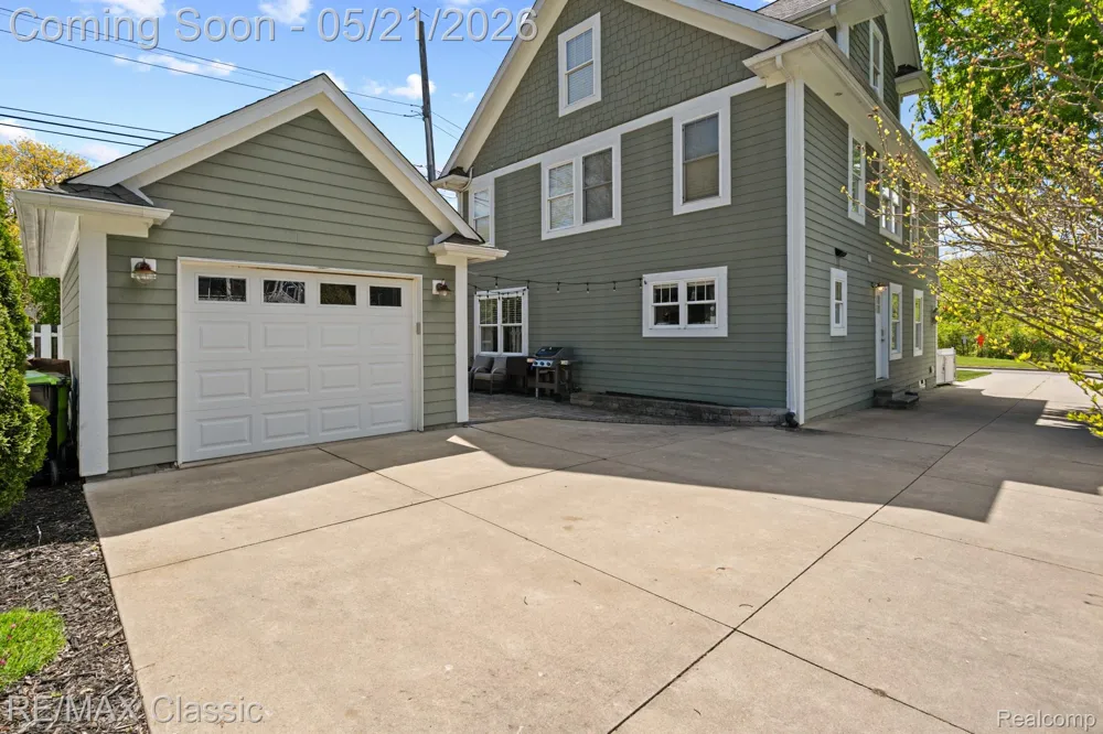 450 Fairbrook Street Northville City, MI 48167