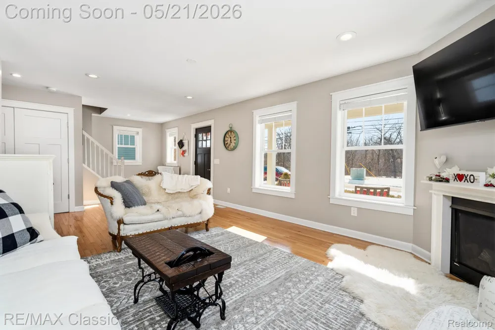 450 Fairbrook Street Northville City, MI 48167