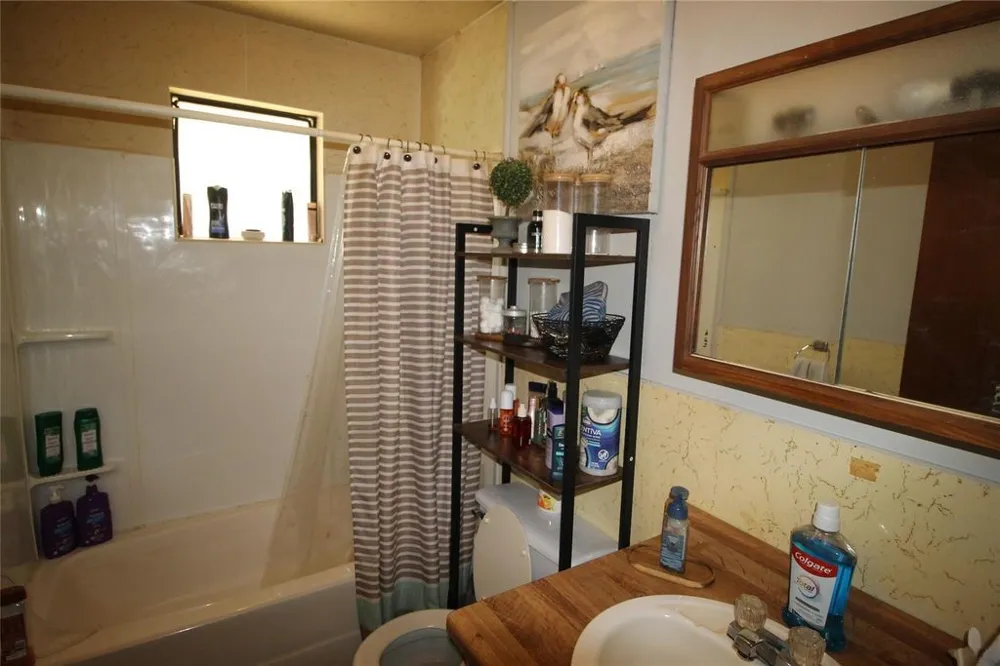 417 Myrtle Drive #A/B Jacksonville, TX 75766