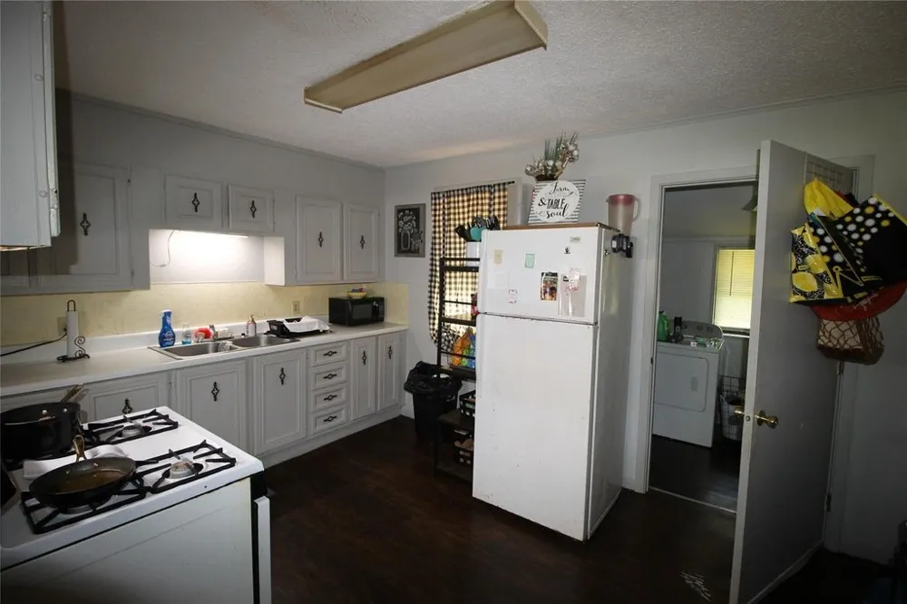 417 Myrtle Drive #A/B Jacksonville, TX 75766