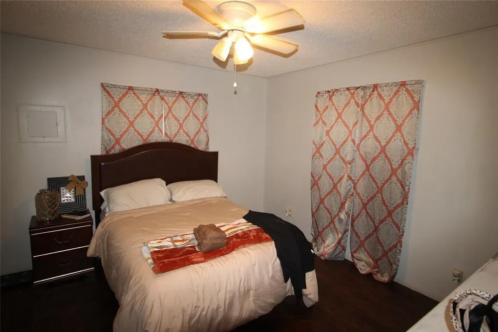 417 Myrtle Drive #A/B Jacksonville, TX 75766