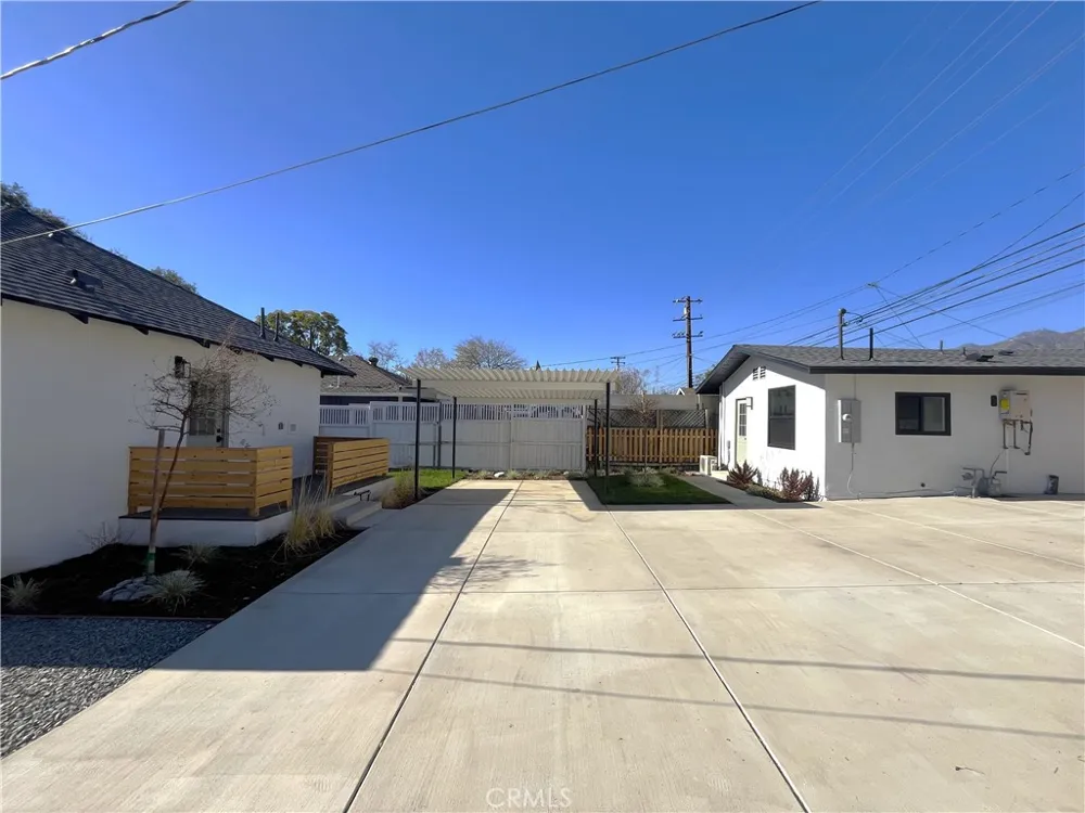 517 Wildrose Avenue Monrovia, CA 91016