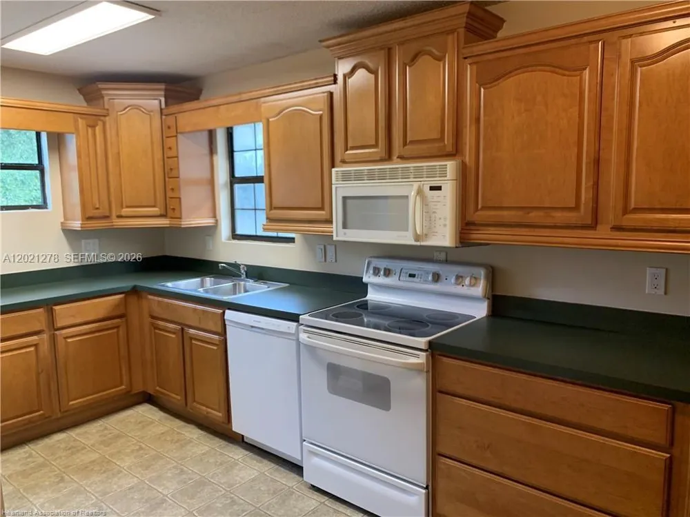 2225 N UNICORN #0 Avon Park, FL 33825