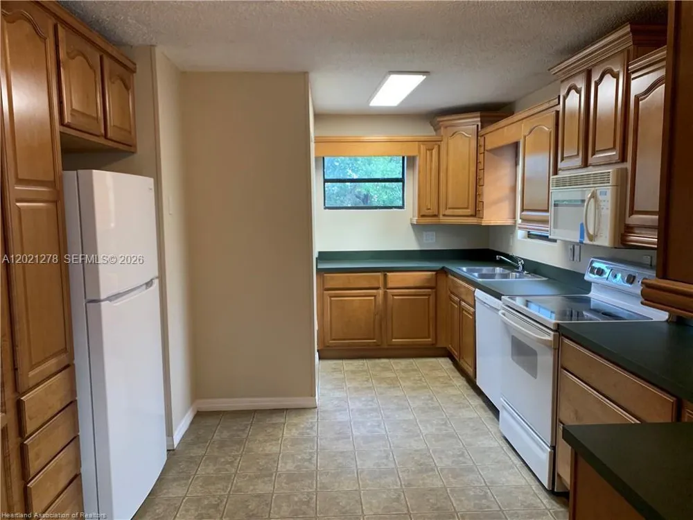 2225 N UNICORN #0 Avon Park, FL 33825