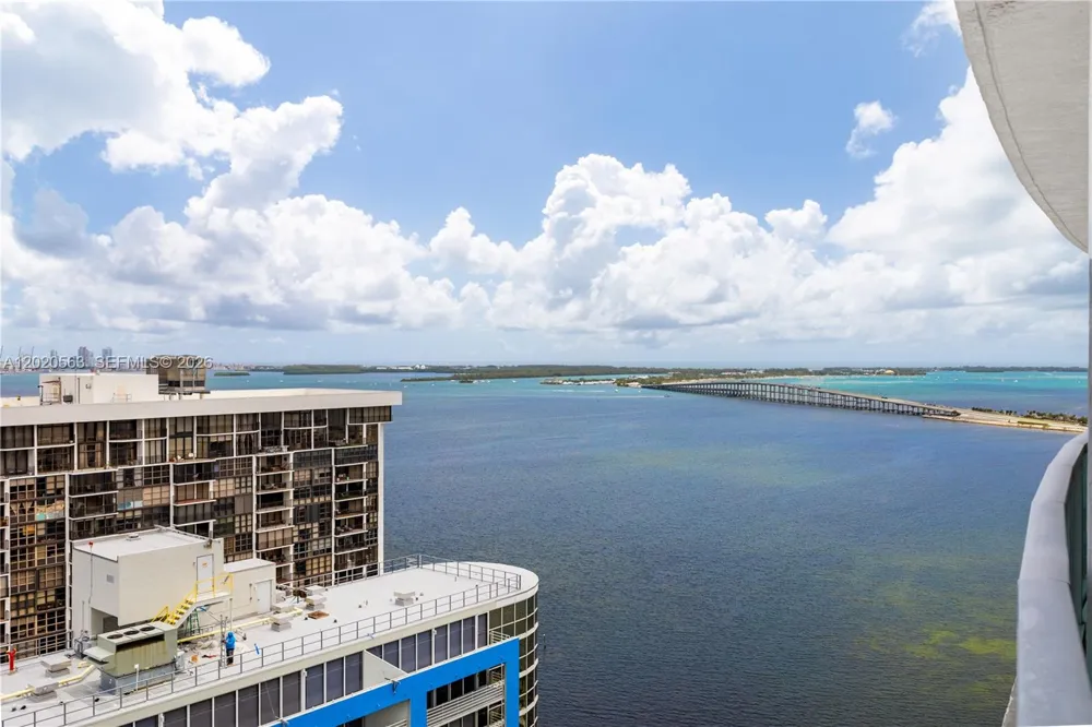 2101 NE Brickell Ave #2302 Miami, FL 33129