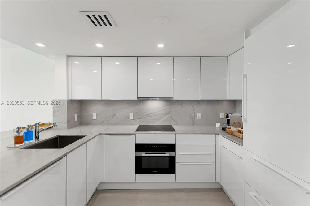 2101 NE Brickell Ave #2302 Miami, FL 33129