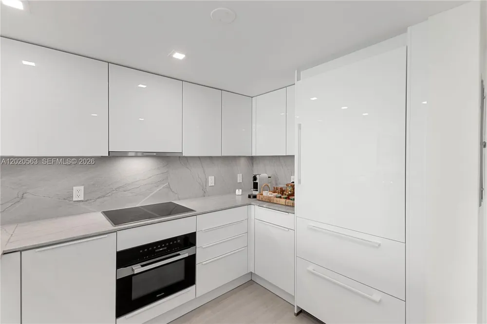 2101 NE Brickell Ave #2302 Miami, FL 33129