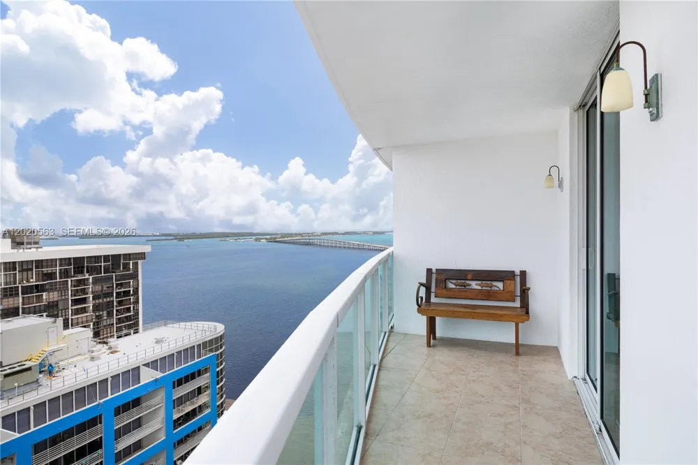 2101 NE Brickell Ave #2302 Miami, FL 33129
