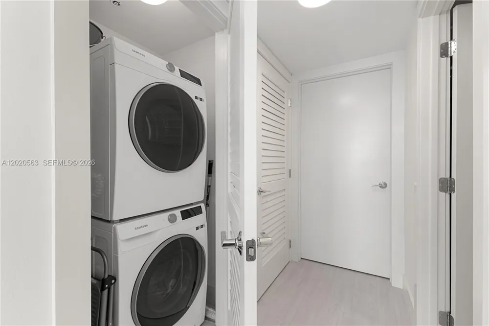 2101 NE Brickell Ave #2302 Miami, FL 33129