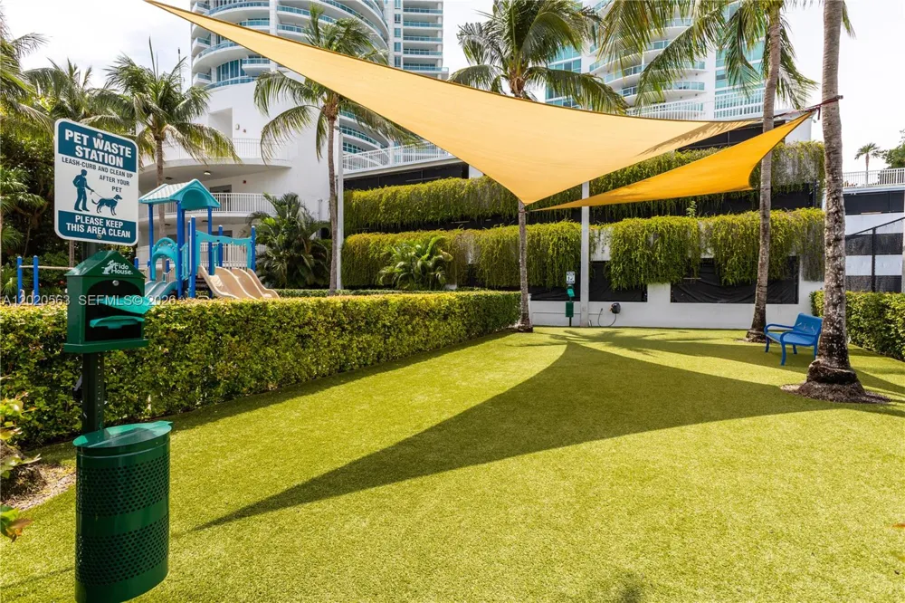 2101 NE Brickell Ave #2302 Miami, FL 33129