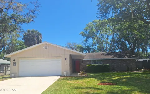 2707 Pine Tree Drive