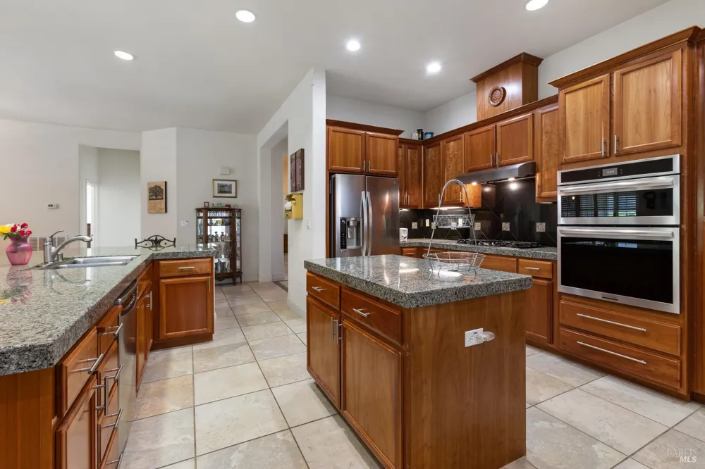 900 Livingston Place Rio Vista, CA 94571