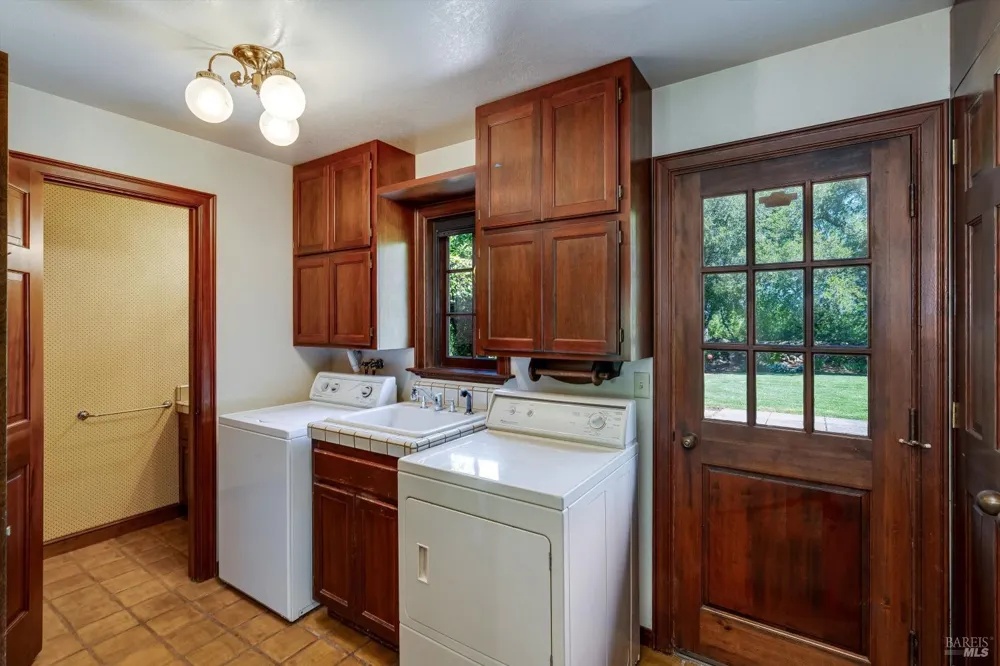 7455 Foothill Ranch Road Santa Rosa, CA 95404