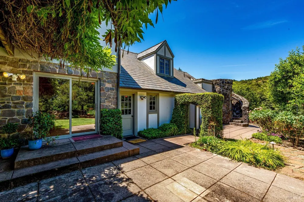 7455 Foothill Ranch Road Santa Rosa, CA 95404