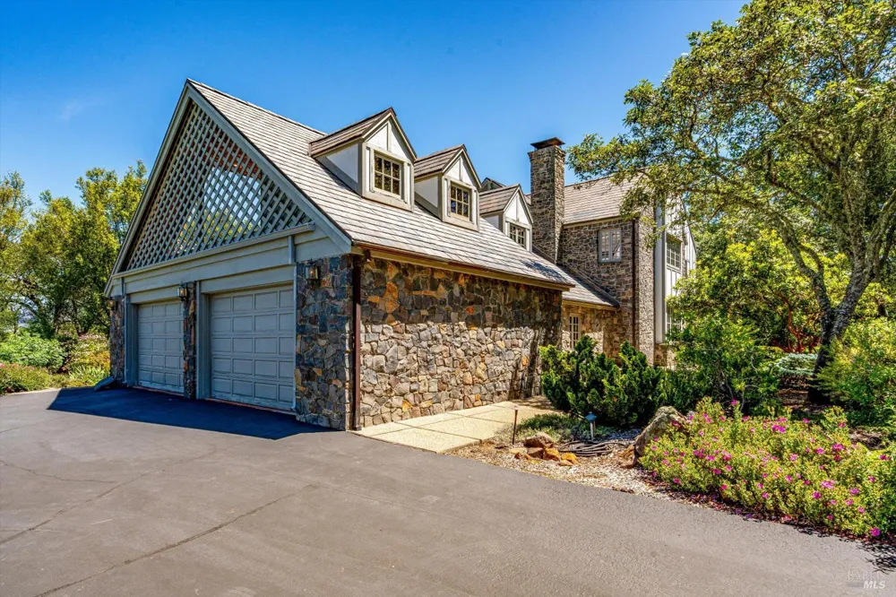 7455 Foothill Ranch Road Santa Rosa, CA 95404