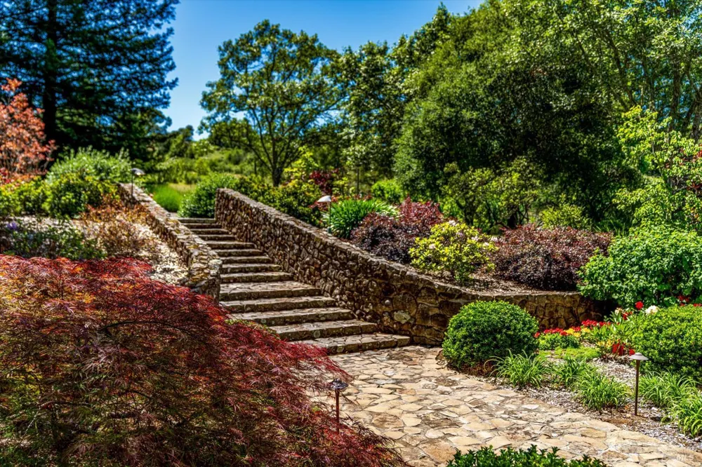 7455 Foothill Ranch Road Santa Rosa, CA 95404